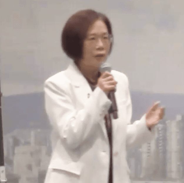 客製化的獨特保單規劃 — 人工智能無法取代 [Chiung-Yu Su]