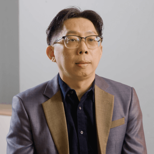 Membangun jaringan strategis dengan Centers of Influence (COI) [Ng Che Fung Damian] 