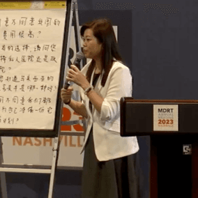 以循循善诱的策略和坚持不懈的努力，达成MDRT会员资格 [Su Kui Hiong]