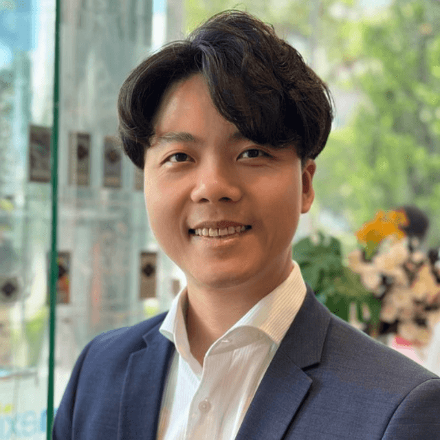 Building a financial roadmap for clients [Chen Hongyu]