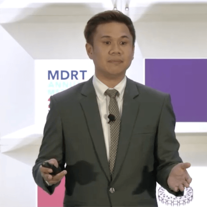 พิชญะ วัชรกาฬ, CFP, MBA (Pitchaya Watcharakan)