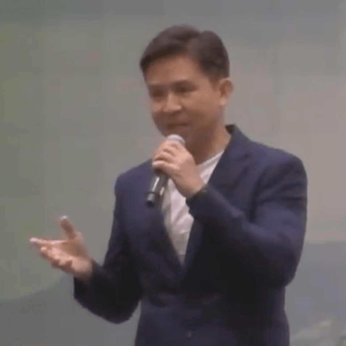 มงคล ตั้งมั่นในกิจ (Mongkol Tangmannaikit)