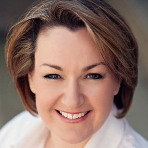 Elaine Milne, Dip PFS